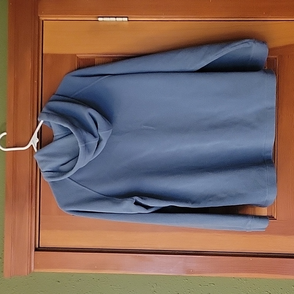 Fleece pullover - Picture 2 of 3